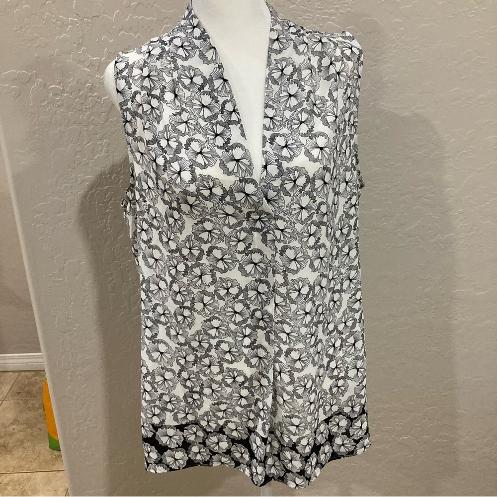 Laundry By Shelli Segal Monochrome Floral Line Art Sleeveless Top Size M